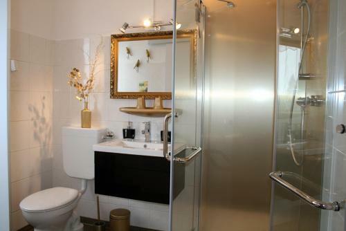 Hostal Cafe & Pension Jl