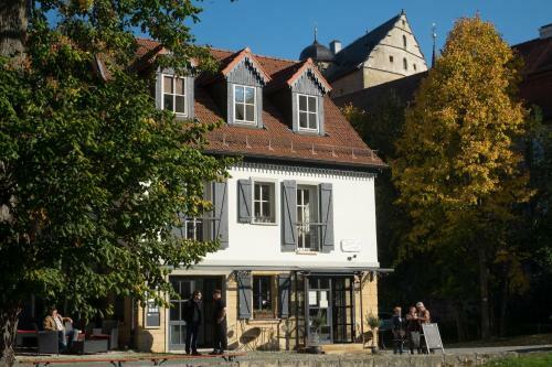 Moments Caf� & Apartmenthaus