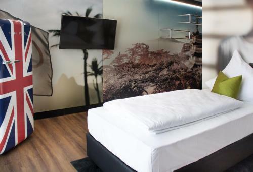 To Hotel