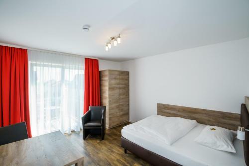 Come In Hotel