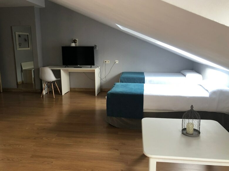Hotel Jakue