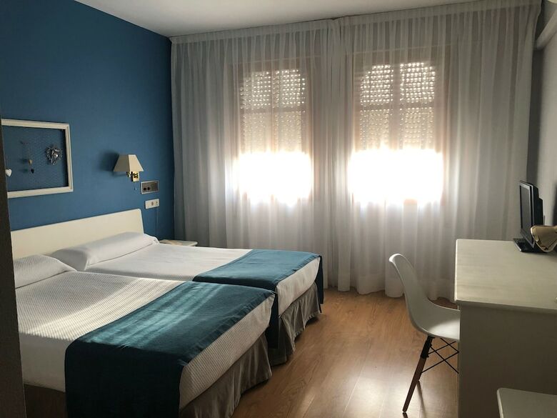 Hotel Jakue