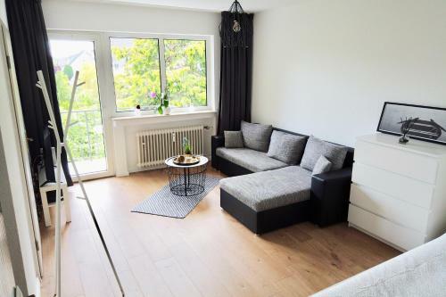 Modernes Apartment In Troisdorf-spich Mit Balkon