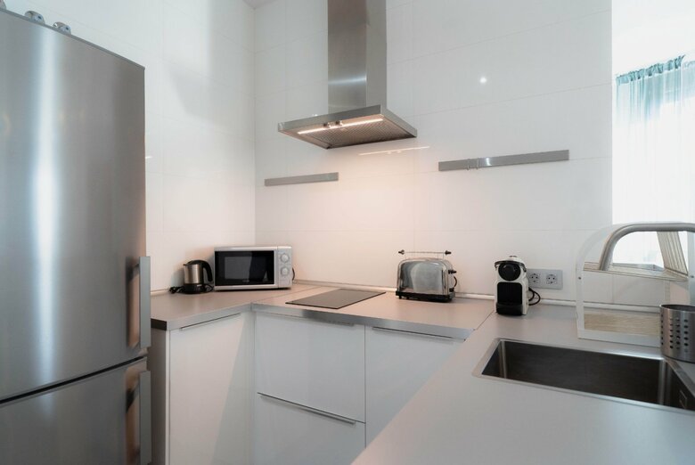 Apartamentos Azz Sevilla Torre De La Plata