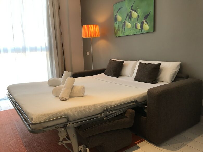 Fisa Rentals Les Corts Apartments