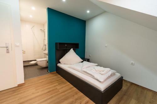 Albergue Henrys Sleeping