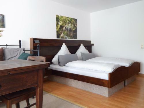 Free Apartment - Burgblick