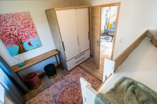 Jura Apartments