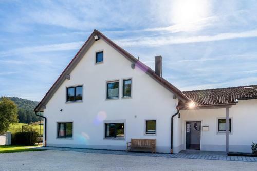 Jura Apartments