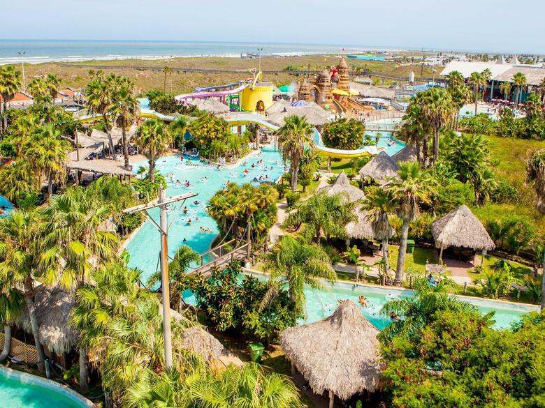 Hotel Schlitterbahn Beach Resort & Waterpark