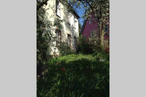 Liebevolles, Altes Schulhaus Im Vintage Stil