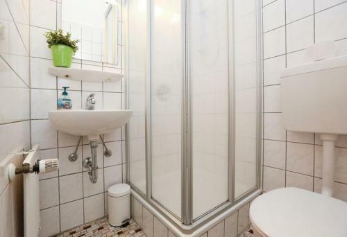 Hostal Backerwirt - Wohnen Und Schlafen