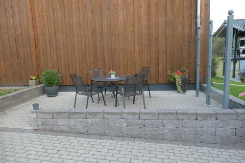 Apartamentos Fewo Hof Elbbachtal