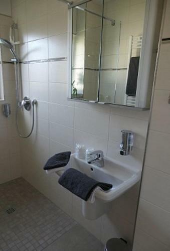 Apartamentos Fewo Hof Elbbachtal
