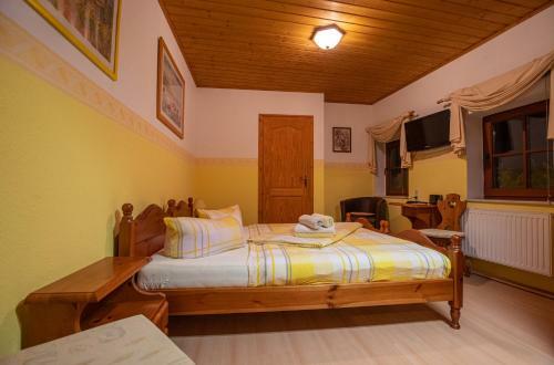 Hostal Pension Und Gastst�tte Zur Knappensch�nke