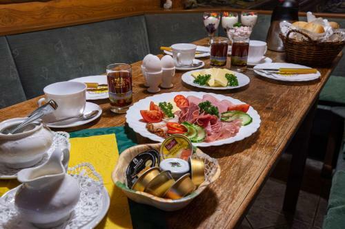 Hostal Pension Und Gastst�tte Zur Knappensch�nke