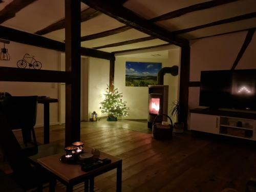 Apartamentos Ferienwohnung Zur Rh�n Tischlerei