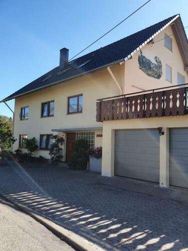 Apartamento Chickenhill Blackforest, Ferienwohnung Gro�hans