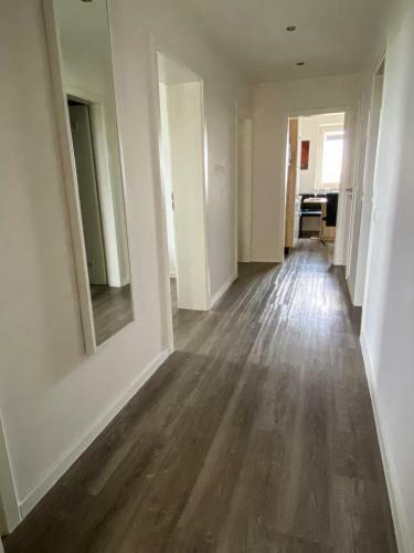 Gem�tliches Apartment Mit Loggia Und Ausblick