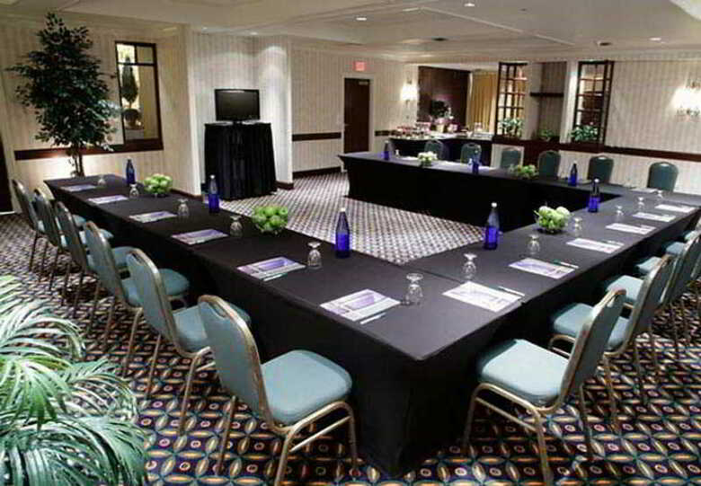 Hotel Courtyard By Marriott Downtown Toronto