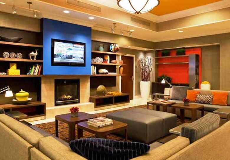 Hotel Courtyard By Marriott Downtown Toronto