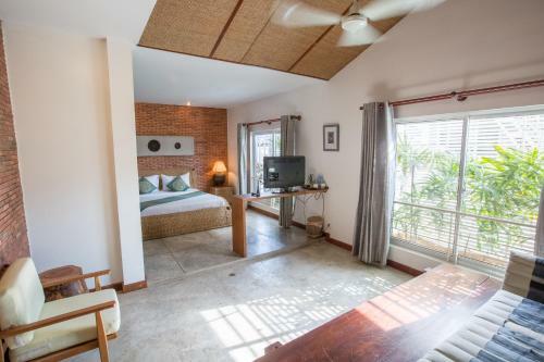 Hotel Away Villa Salt Phnom Penh