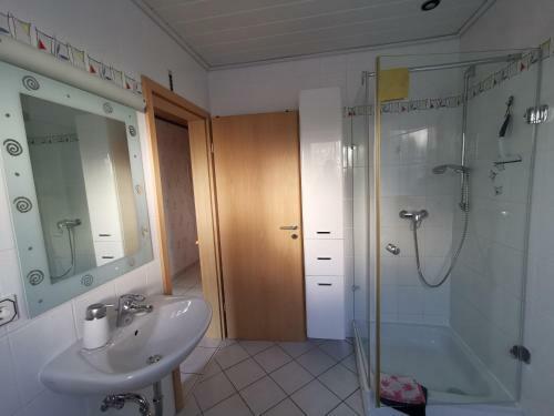 Apartamento Ferienwohnung "wi�bergblick"