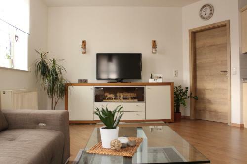 Apartamento Ferienwohnung "zum Schlo�keller"