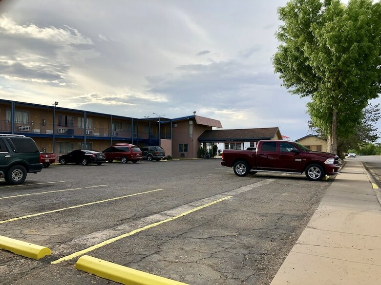 Motel Budget Inn West