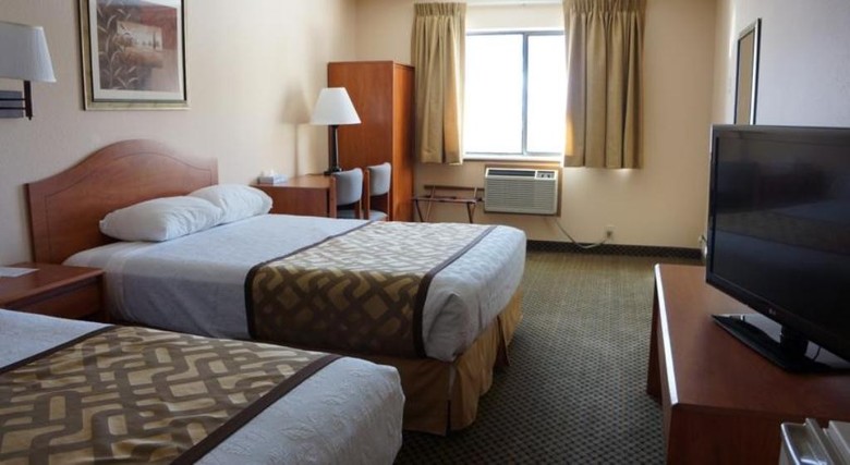 Hotel Luxury Inn & Suites