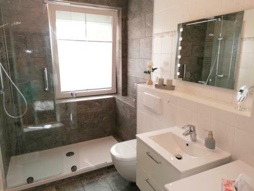 Apartamento L�bsche Burg Mit Balkon & Parkplatz Neu! - Abc248