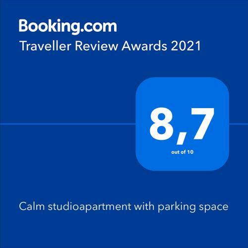 Apartamento Calm Studioapartment With Parking Space