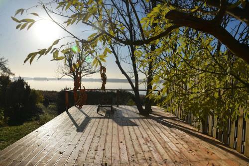 Seeblick Cottage