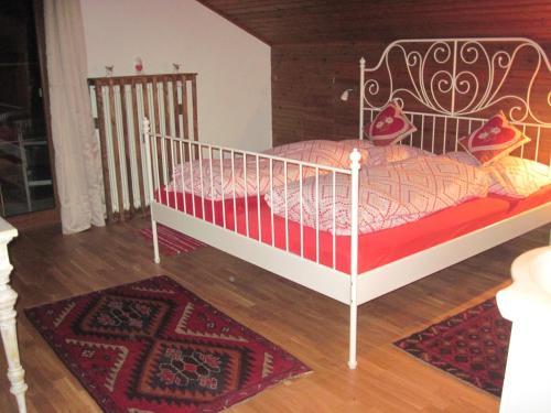 Hostal Chalet Catton