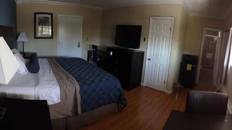 Posada Staples Center Inn