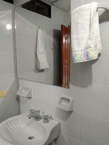 Casa Con Terraza Habitaci�n# 1