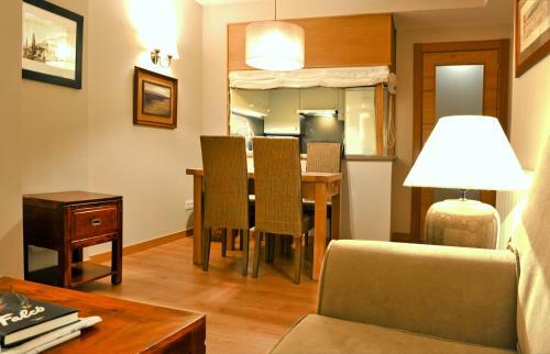 Apartamento Chard�n de Llis-apartamentos Chardins