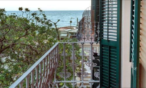 Hostal Kalima Beach