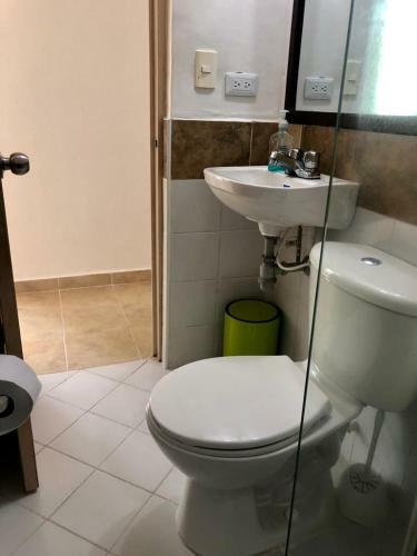 Apartamento Amoblado, Comodo Y Bien Ubicado En Ibague