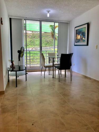 Apartamento Amoblado, Comodo Y Bien Ubicado En Ibague
