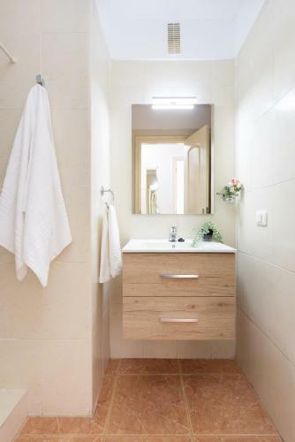 Home2book Stunning Apartment Candelaria, Terrace