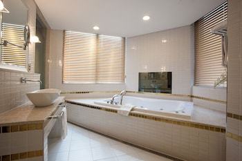 Hotel Pharos