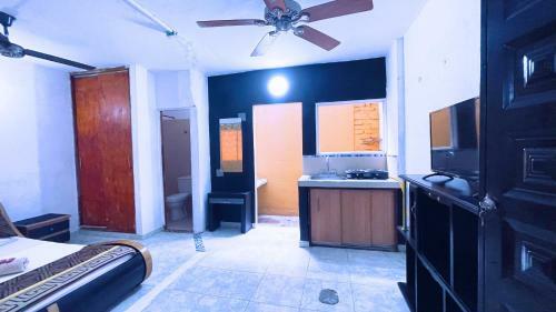 Hostal Historic House Santa Marta