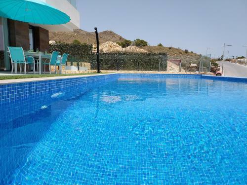 Villa Nueva Con Piscina En Finestrat
