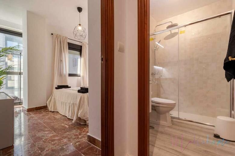 Apartamento Dos Dormitorios Nuevo En Pleno Centro Con Garaje