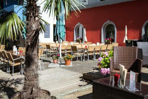 Ft Hotel & Restaurant