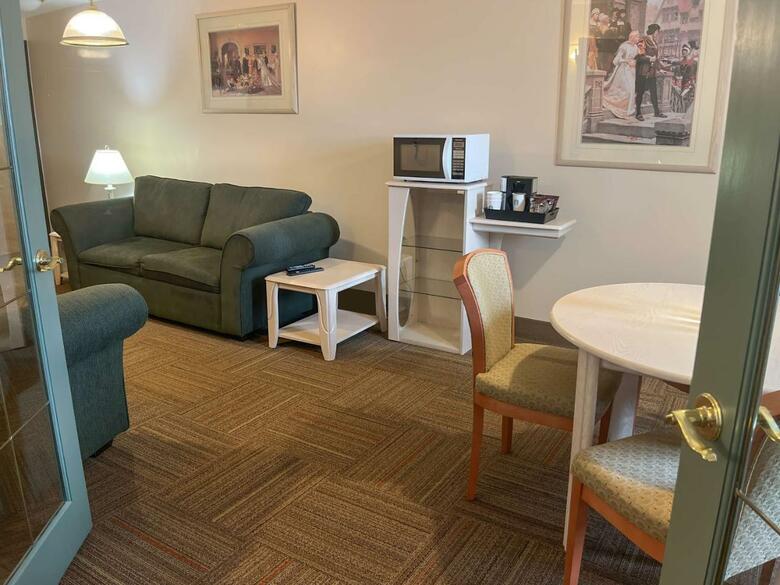 Hotel Econolodge Inn And Suites