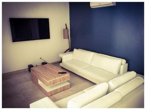 House In Miramar Seaview And Private Pool Templada