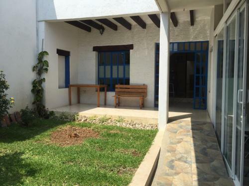 Agbhub Coworking & Rooms
