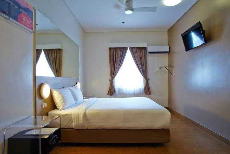 Tune Hotel Aseana City